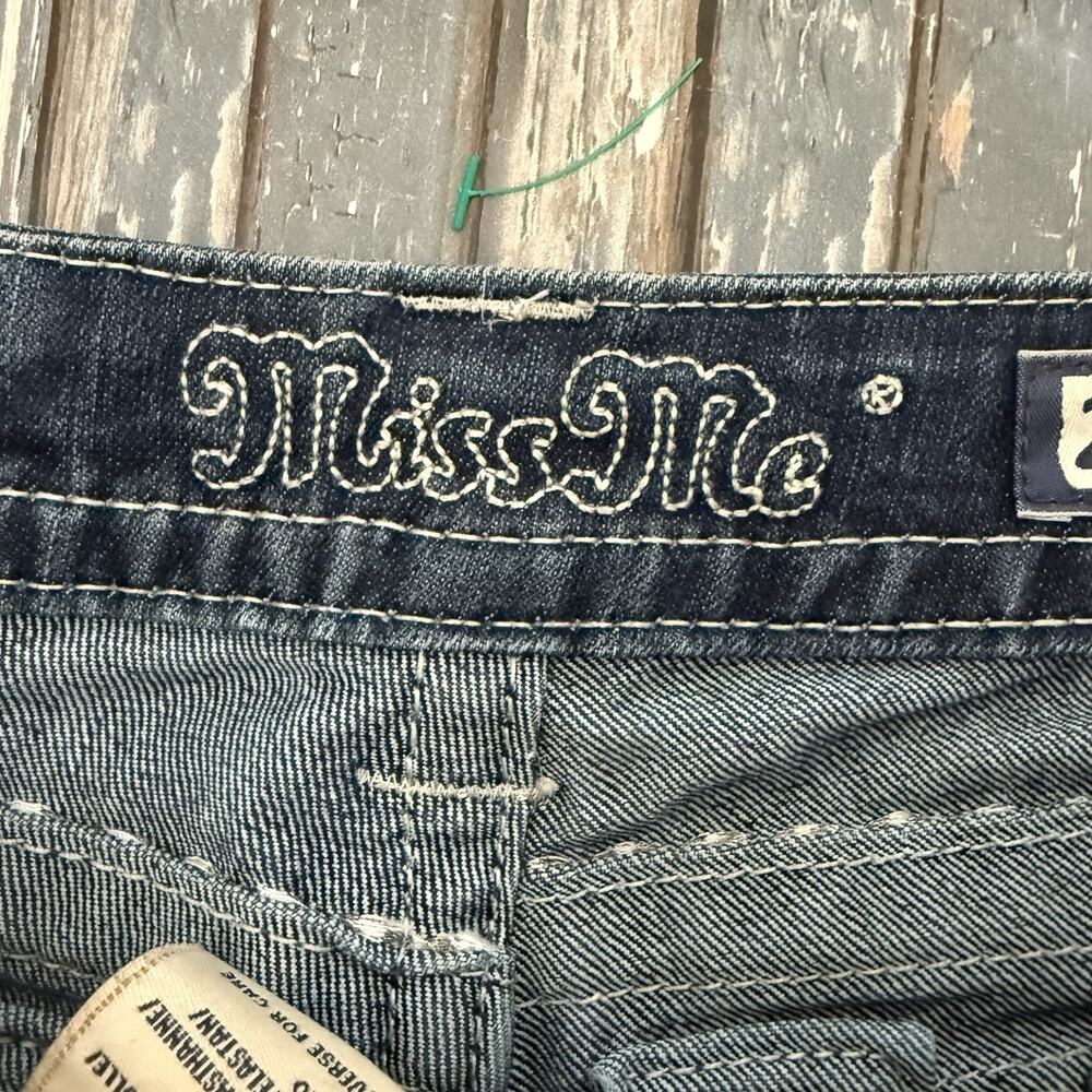 Miss Me Women's Dark Wash Low Rise Size 25 Straight Cut Flap Pocket Jeans Bling - Picture 9 of 13